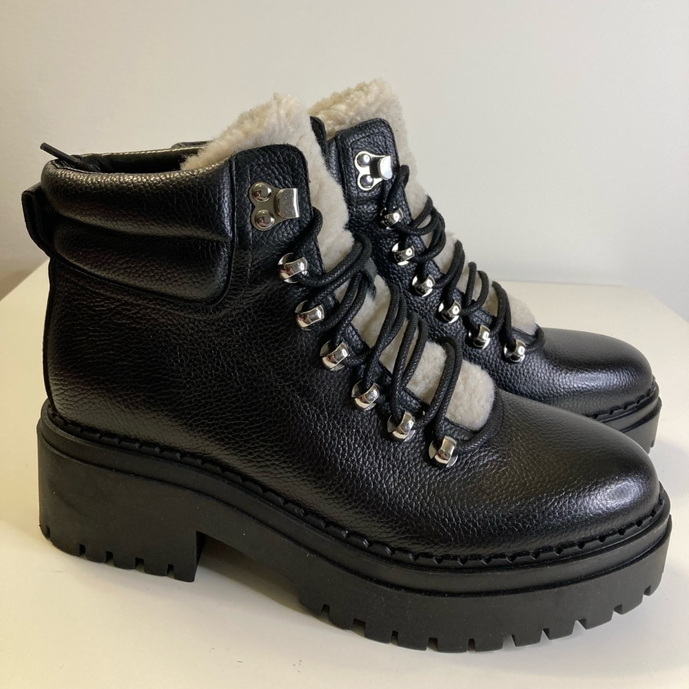 NEW-Marc Fisher LTD Nairy boots, black color